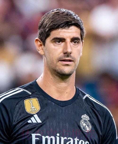 谨慎!马卡:库尔图瓦再伤后皇马对米利唐更具耐心 谨慎!马卡:库尔图瓦再伤后皇马对米利唐更具耐心