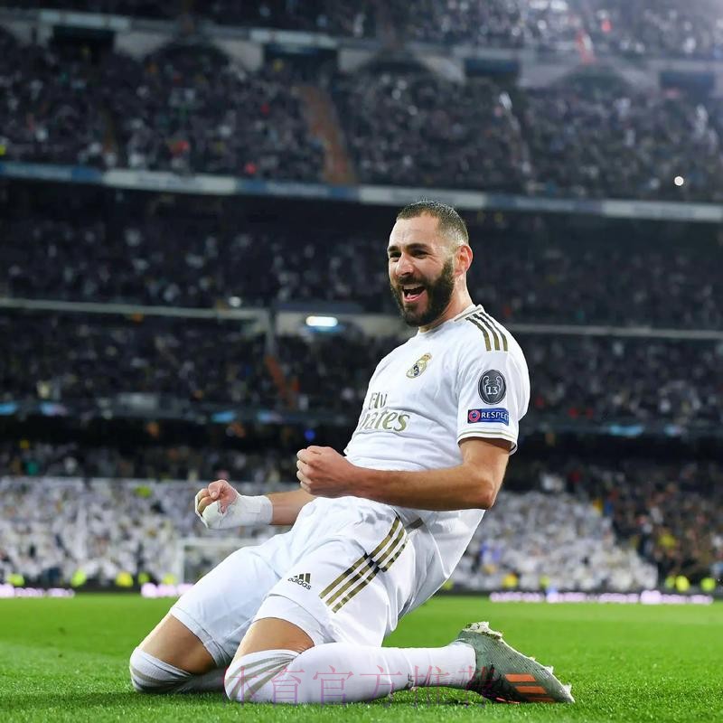 官方：皇马前锋本泽马当选欧冠本周最佳球员